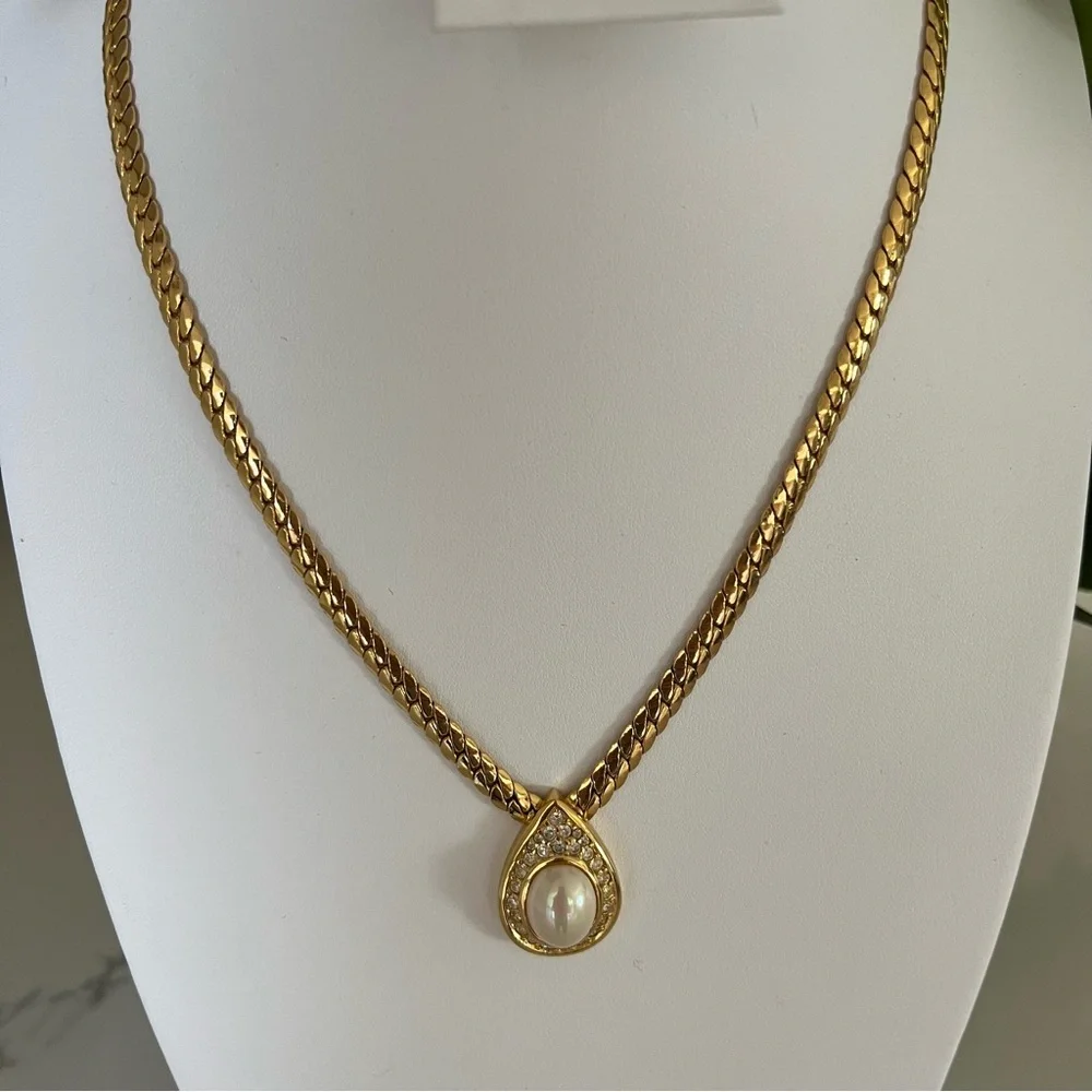 Christian Dior Necklace Gold Plate Pearl Oval Crystals Teardrop Designer Vintage - Picture 5 of 17